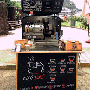 Cafe a pie emprendedores con maquinas de cafe para negocios Fracino